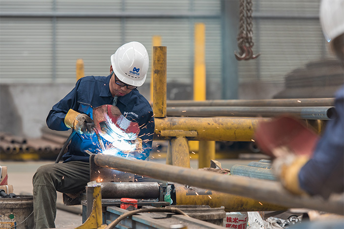 網(wǎng)架焊接車間